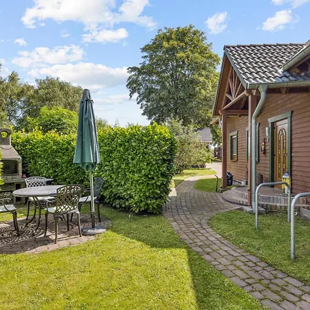 Stunning In Kuestrow *