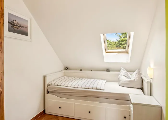 Stunning In Kuestrow Holiday home Kenz-Kustrow