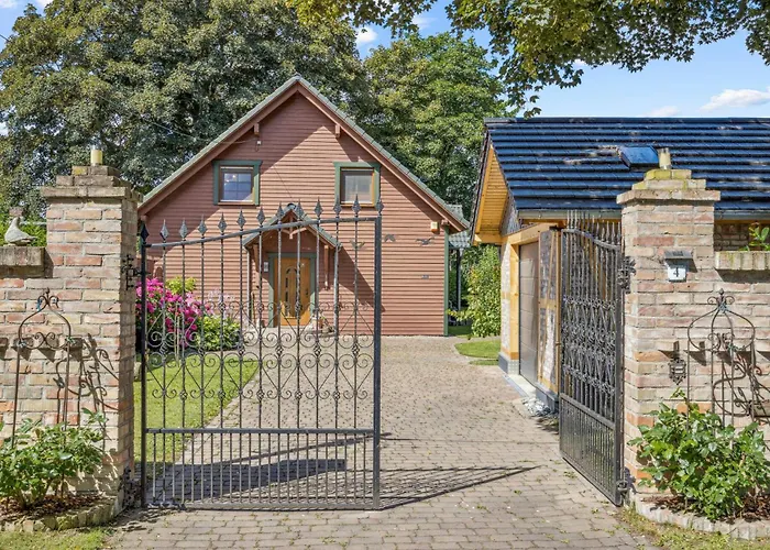 Stunning In Kuestrow Holiday home Kenz-Kustrow